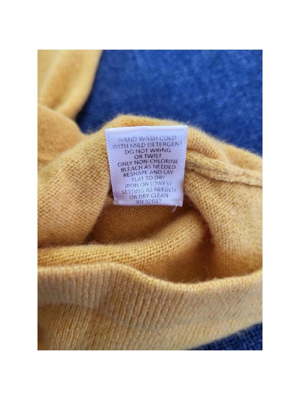 Saks Fifth Avenue Yellow Wrap Sweater Women's Small V-Neck Long Sleeve - Picture 8 of 9